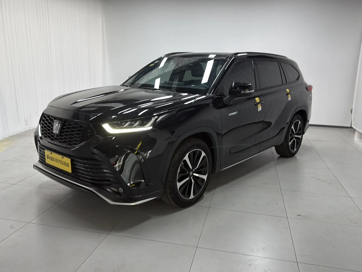 Toyota Crown Kluger  из Китая