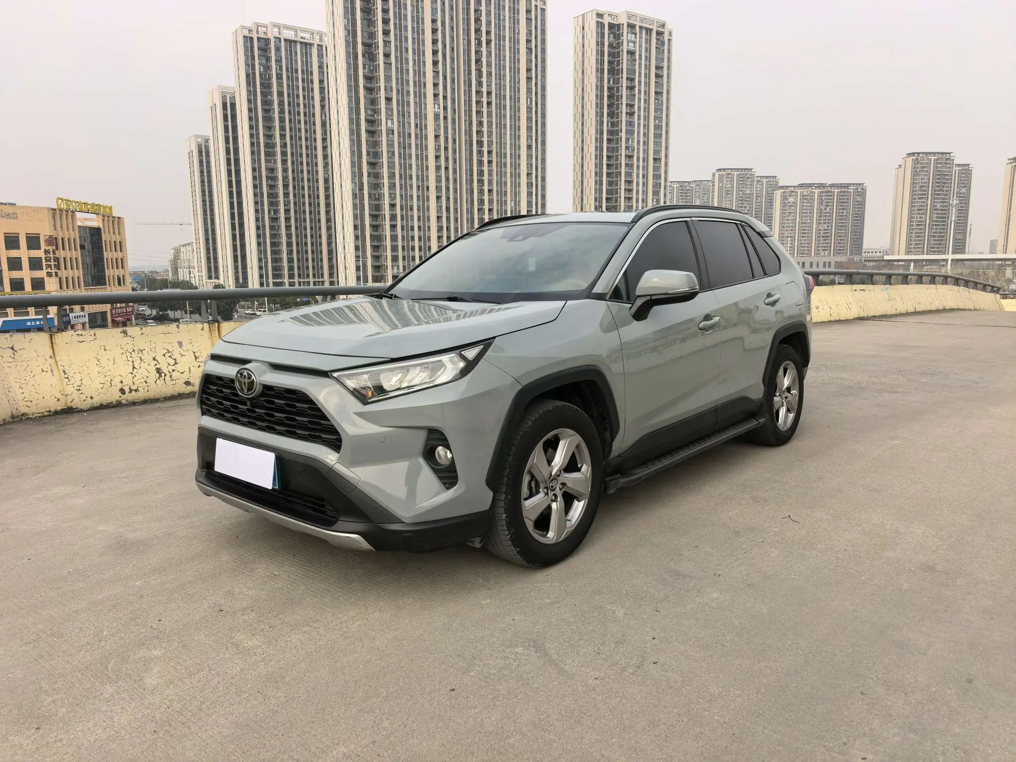 Toyota RAV4  из Китая