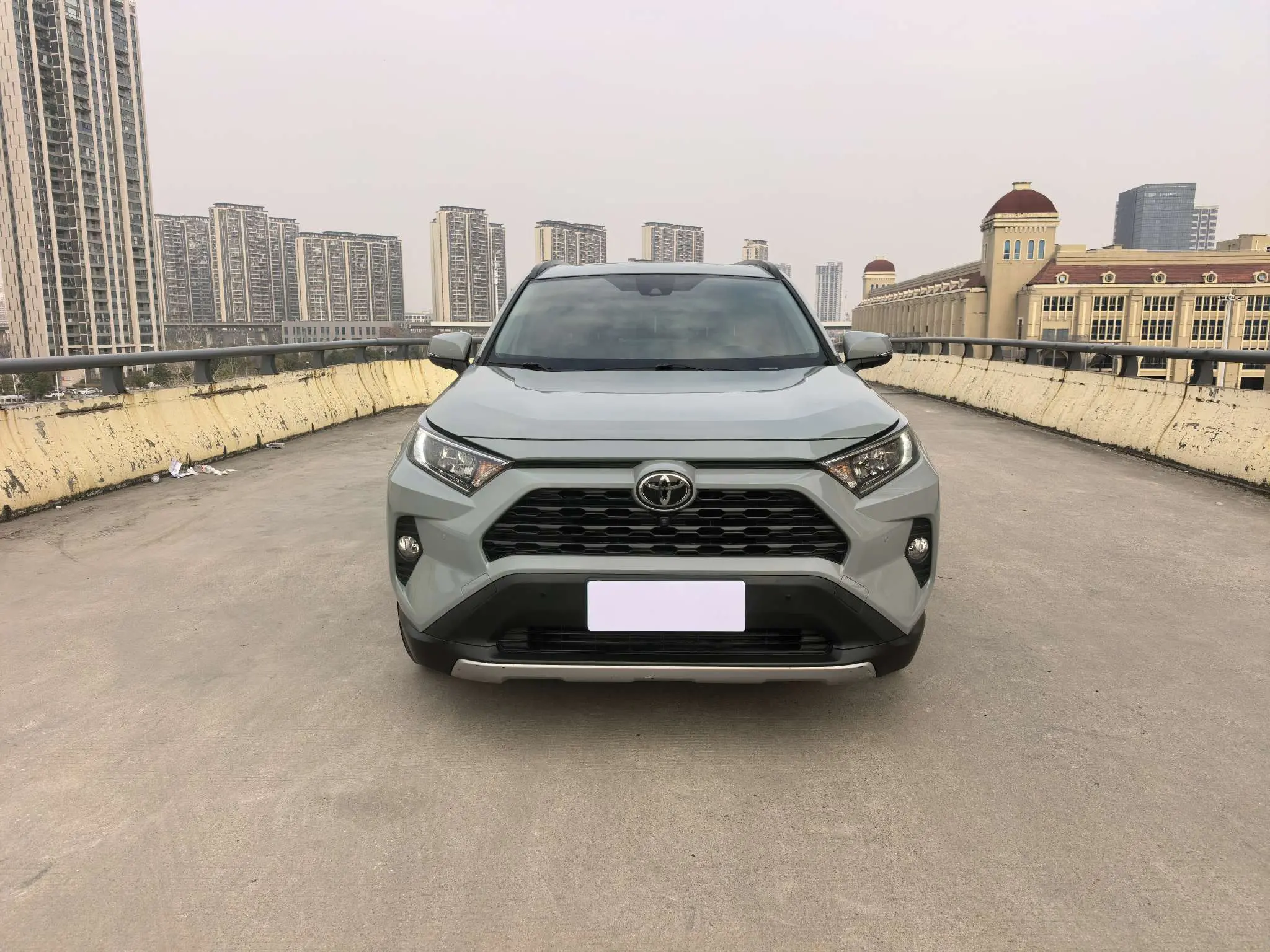 Toyota RAV4  из Китая