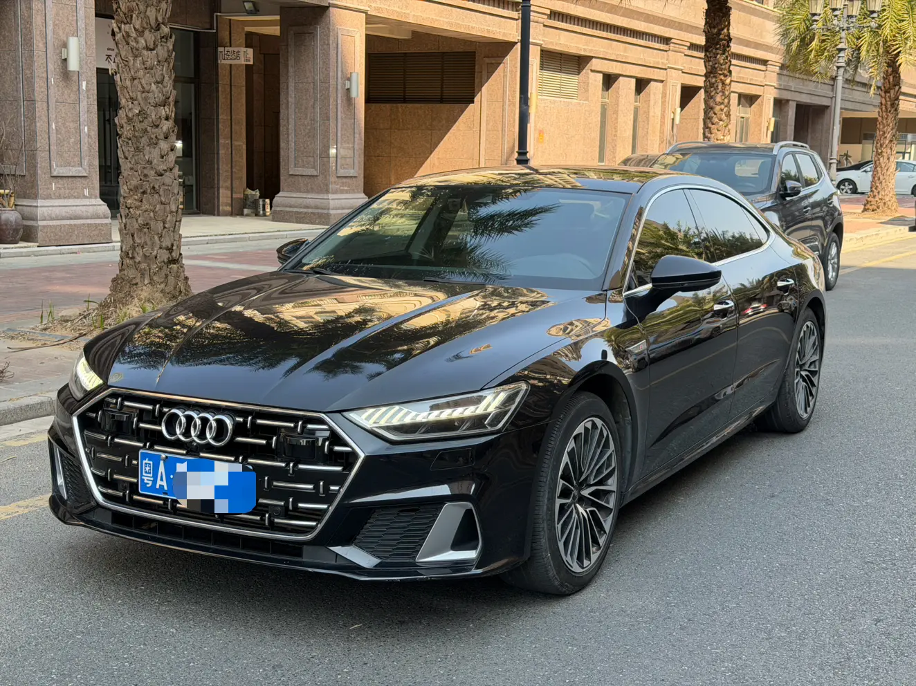 Audi A7L  из Китая