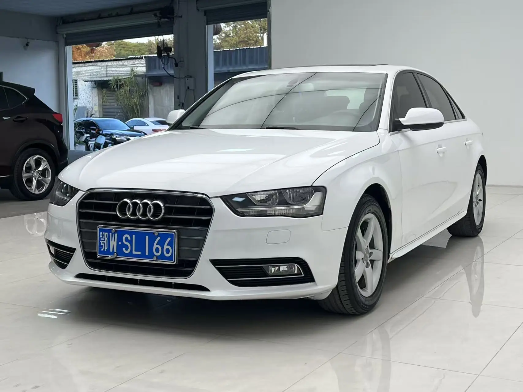 Audi A4L  из Китая