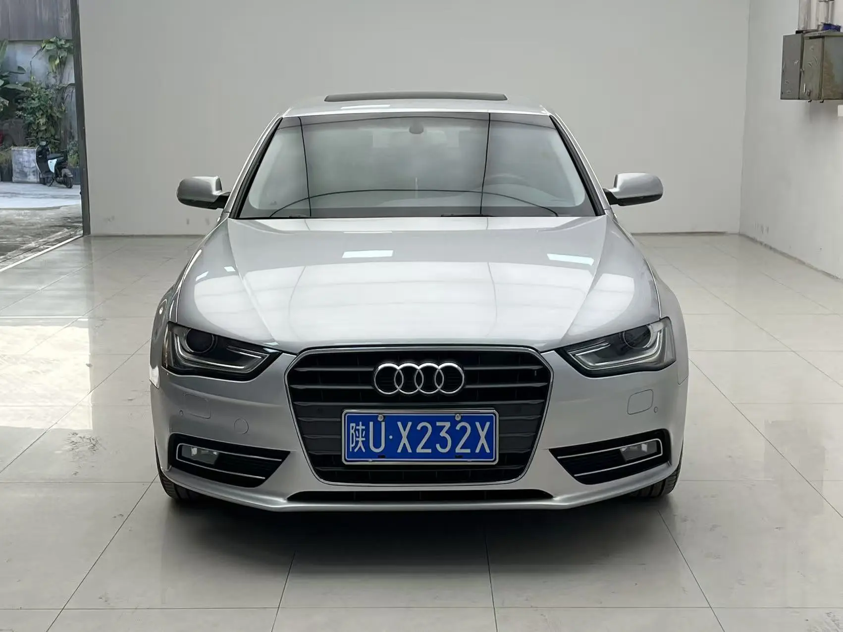 Audi A4L  из Китая