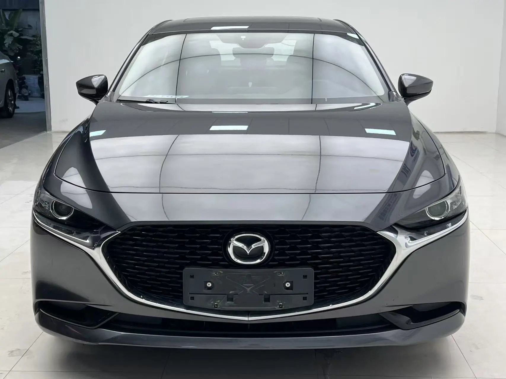 Mazda Axela (Mazda3)  из Китая