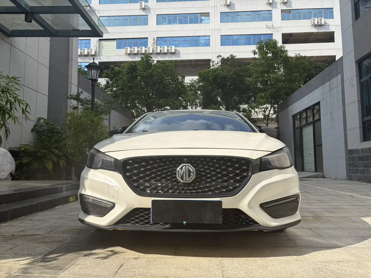 MG 6  из Китая