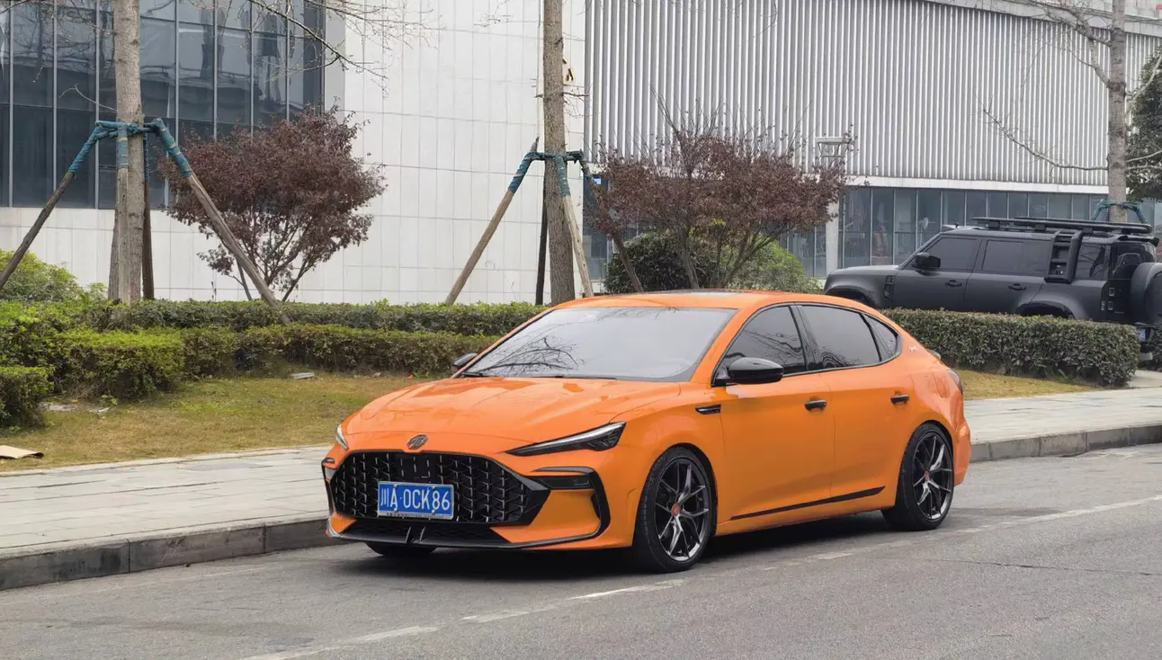 MG 6  из Китая