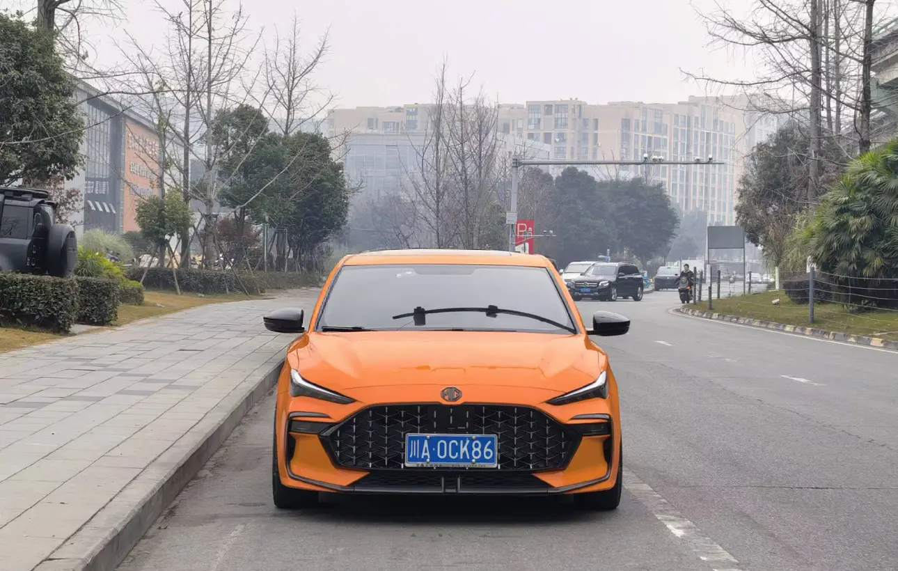 MG 6  из Китая