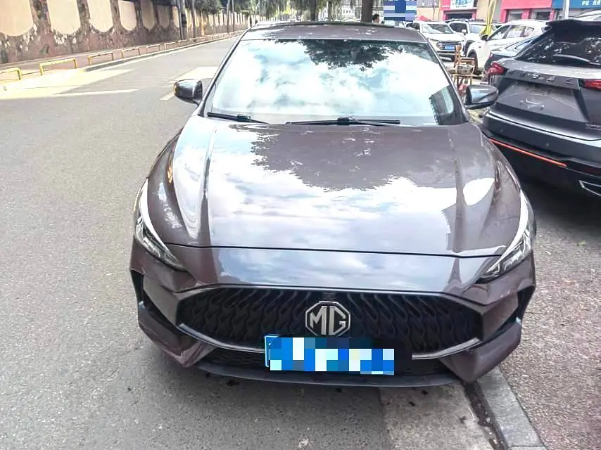 MG 5  из Китая