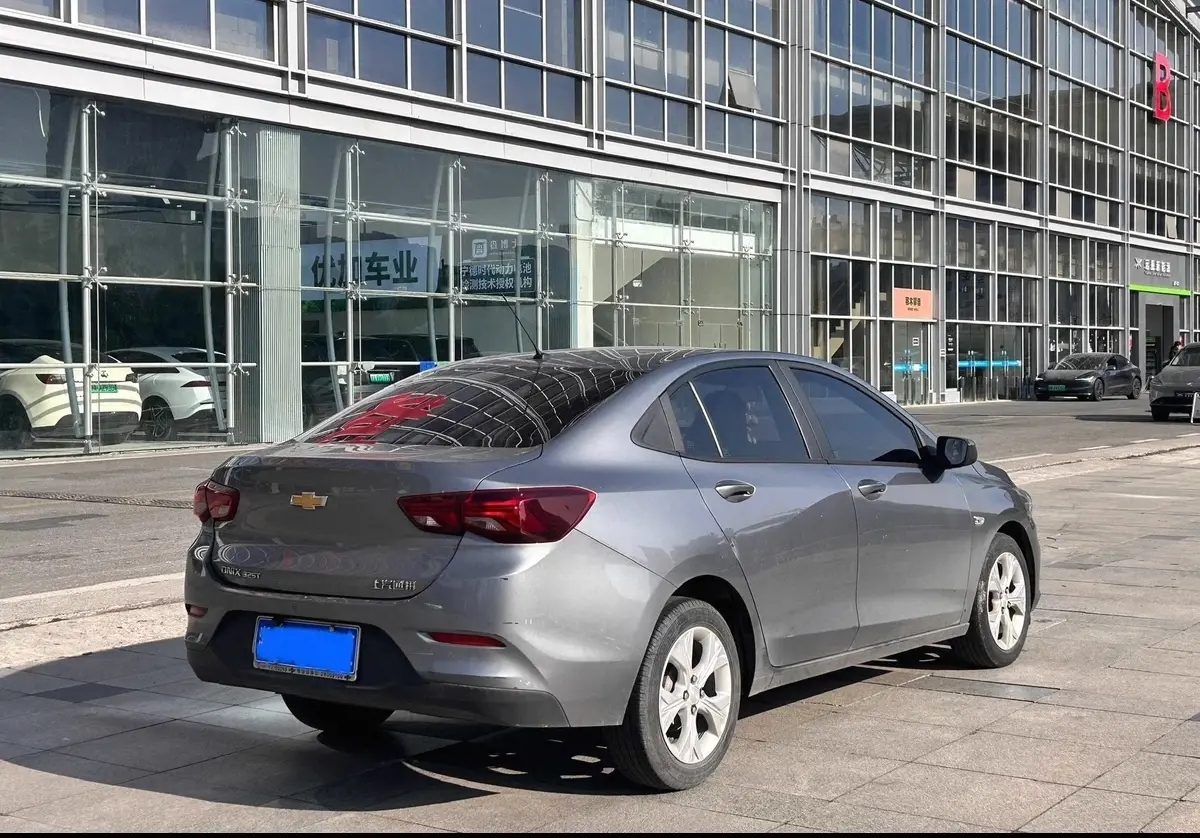 Chevrolet Onix (Kovoz)  из Китая