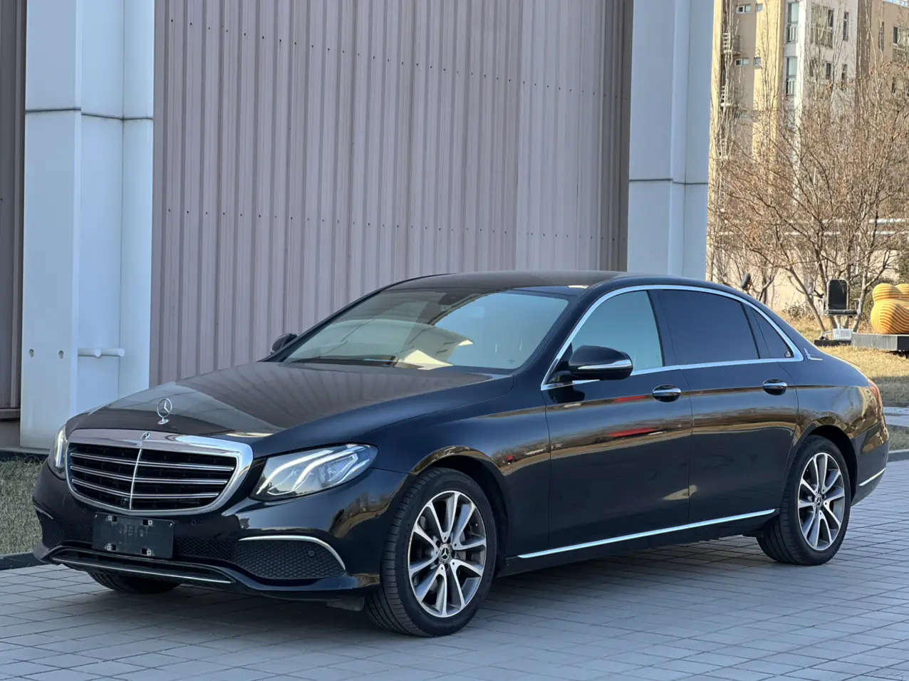 Mercedes-Benz E-Class  из Китая