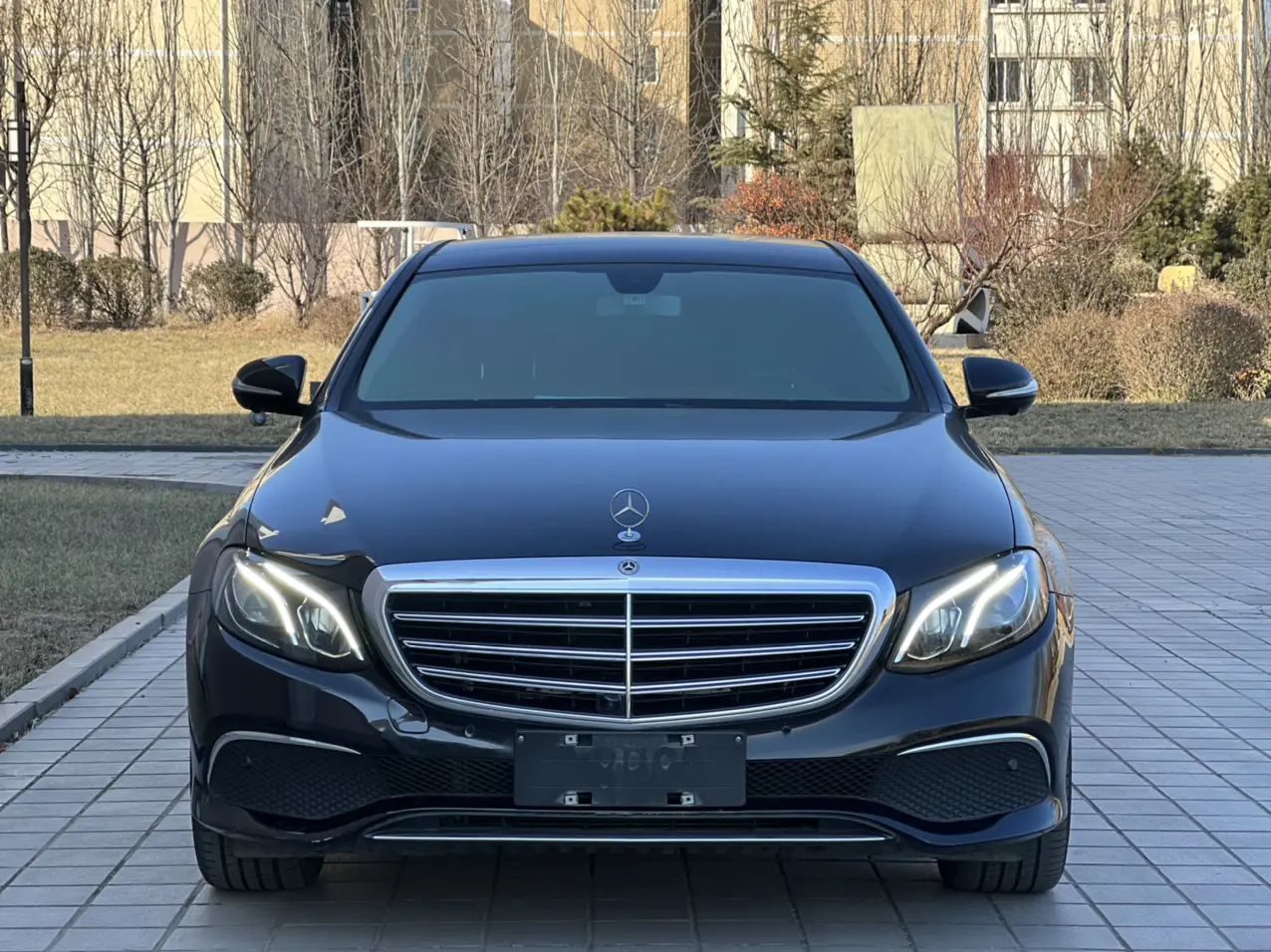 Mercedes-Benz E-Class  из Китая