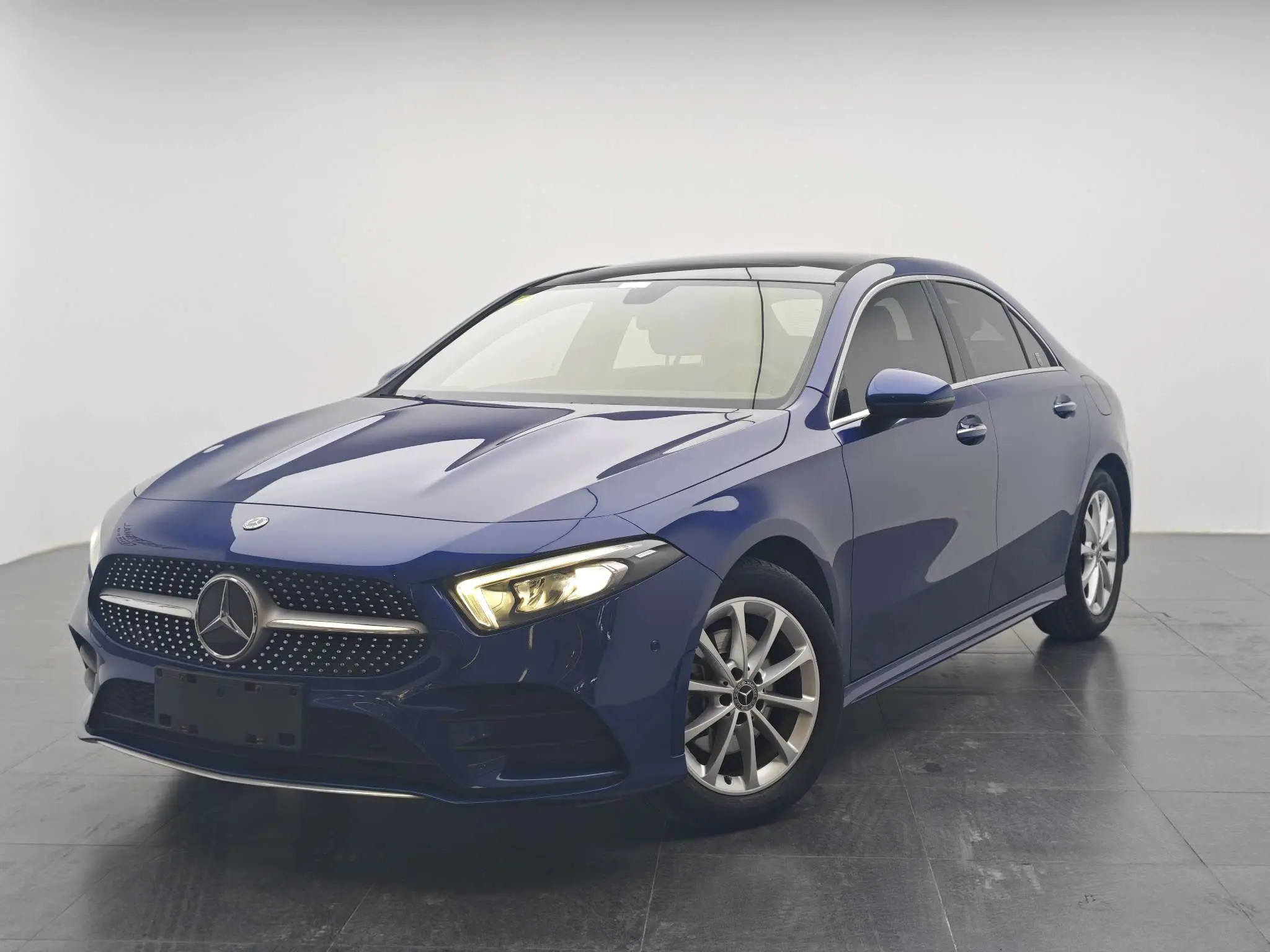 Mercedes-Benz Mercedes Benz A Class  из Китая