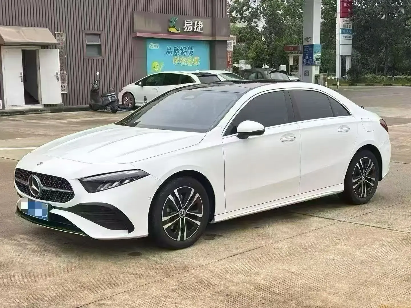 Mercedes-Benz Mercedes Benz A Class  из Китая
