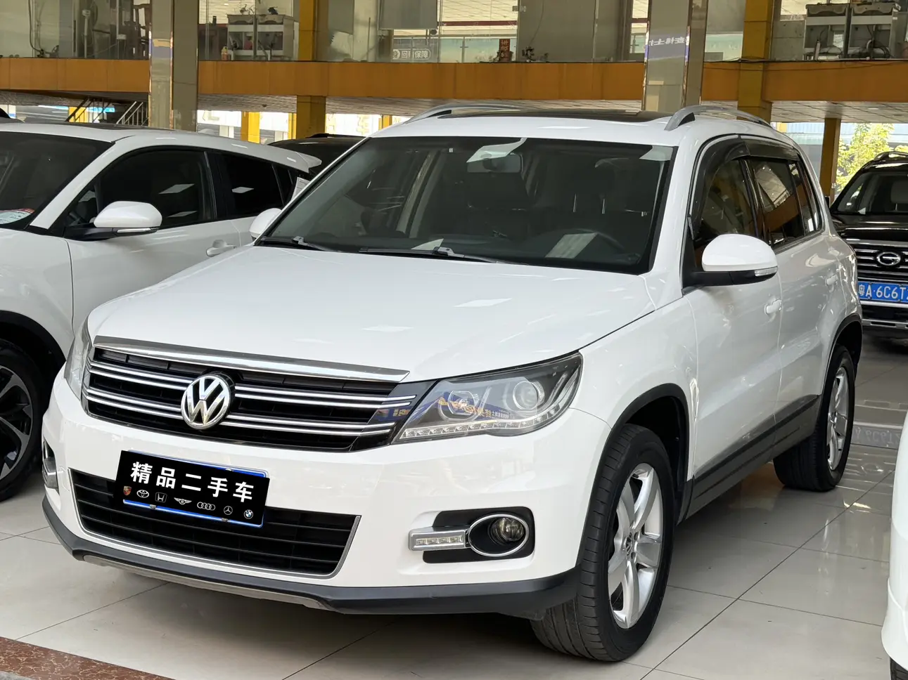 Volkswagen Tiguan  из Китая