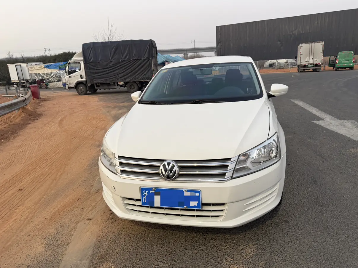 Volkswagen Santana  из Китая