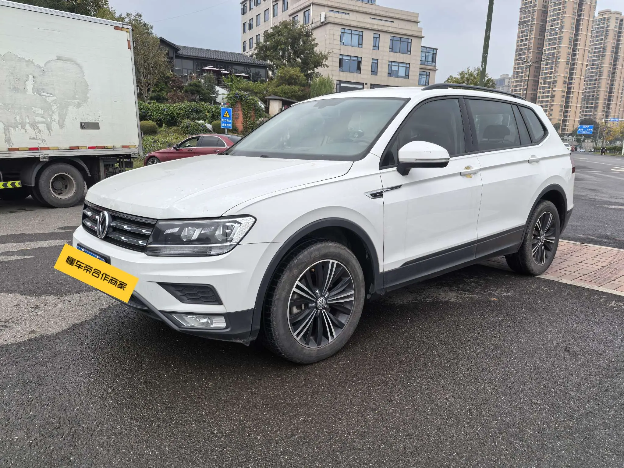 Volkswagen Tiguan L  из Китая