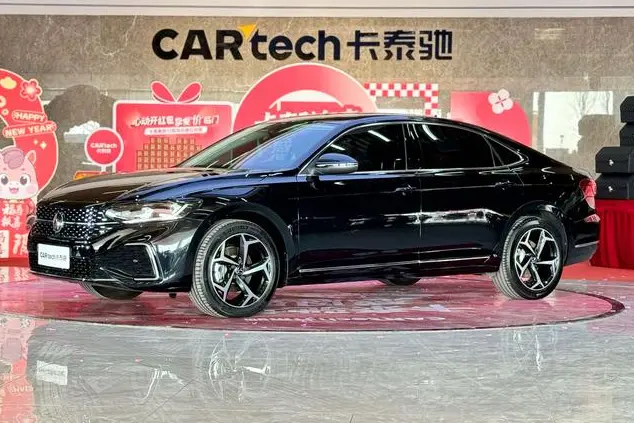 Volkswagen Passat  из Китая