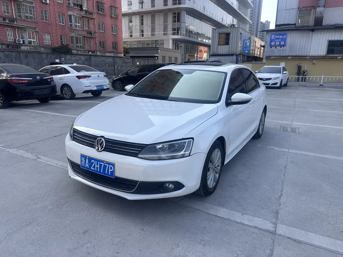 Volkswagen Sagitar  из Китая