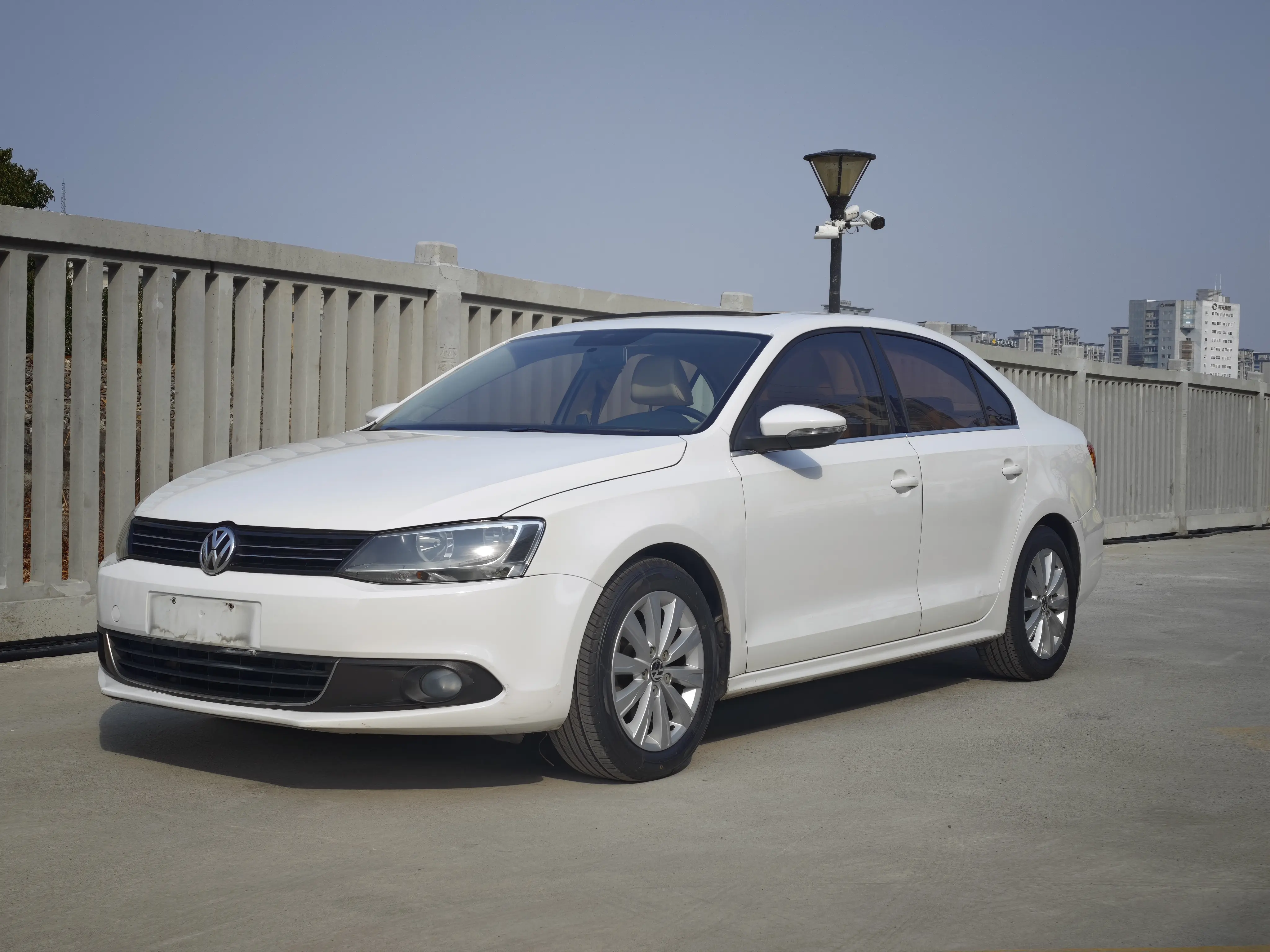 Volkswagen Sagitar  из Китая