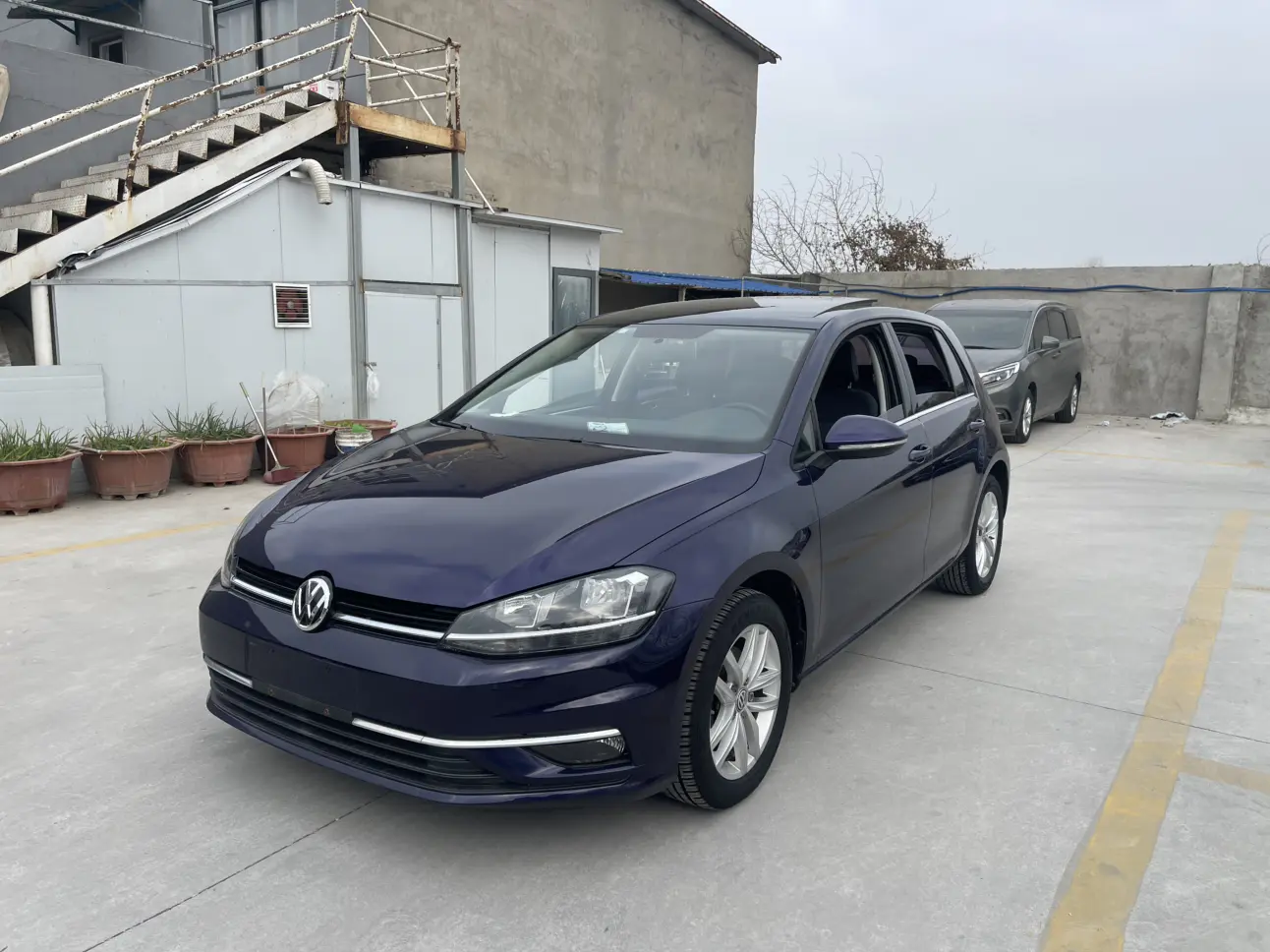 Volkswagen Golf  из Китая