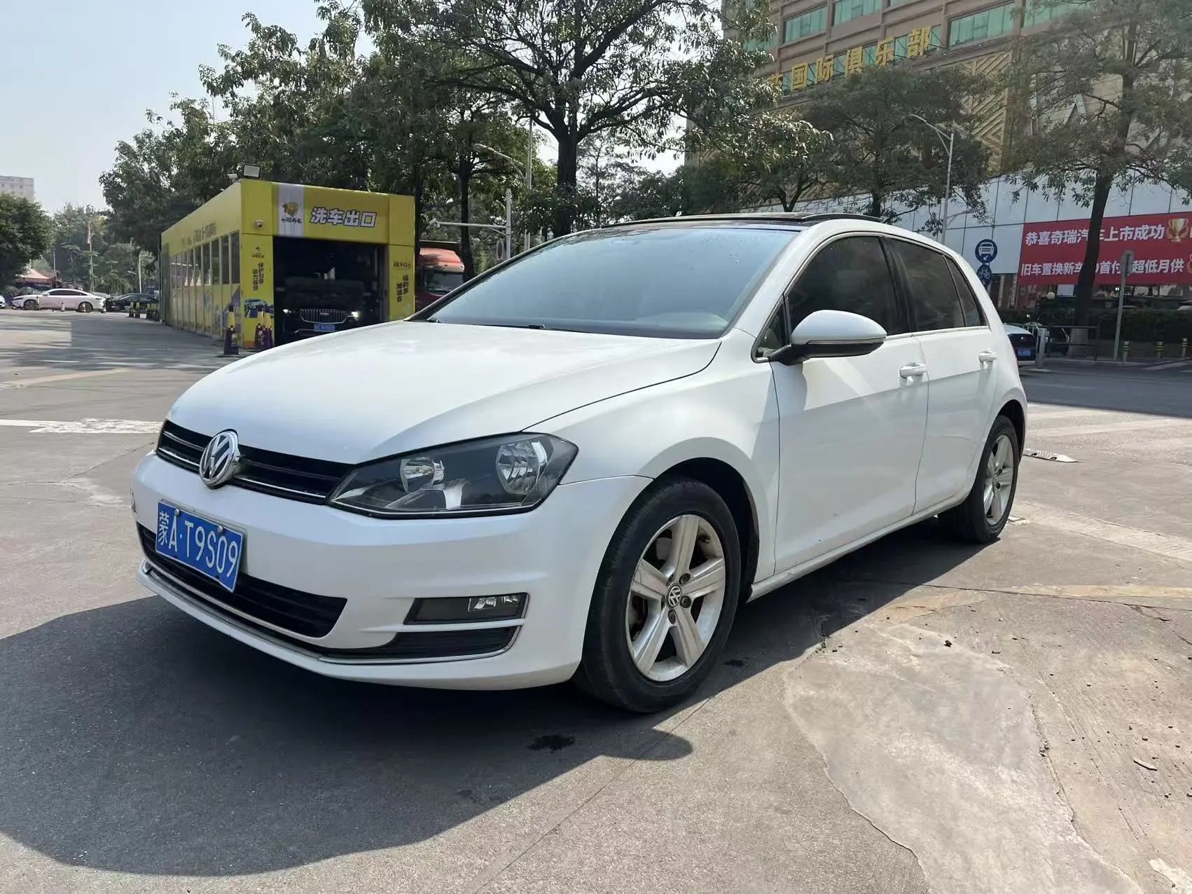 Volkswagen Golf  из Китая