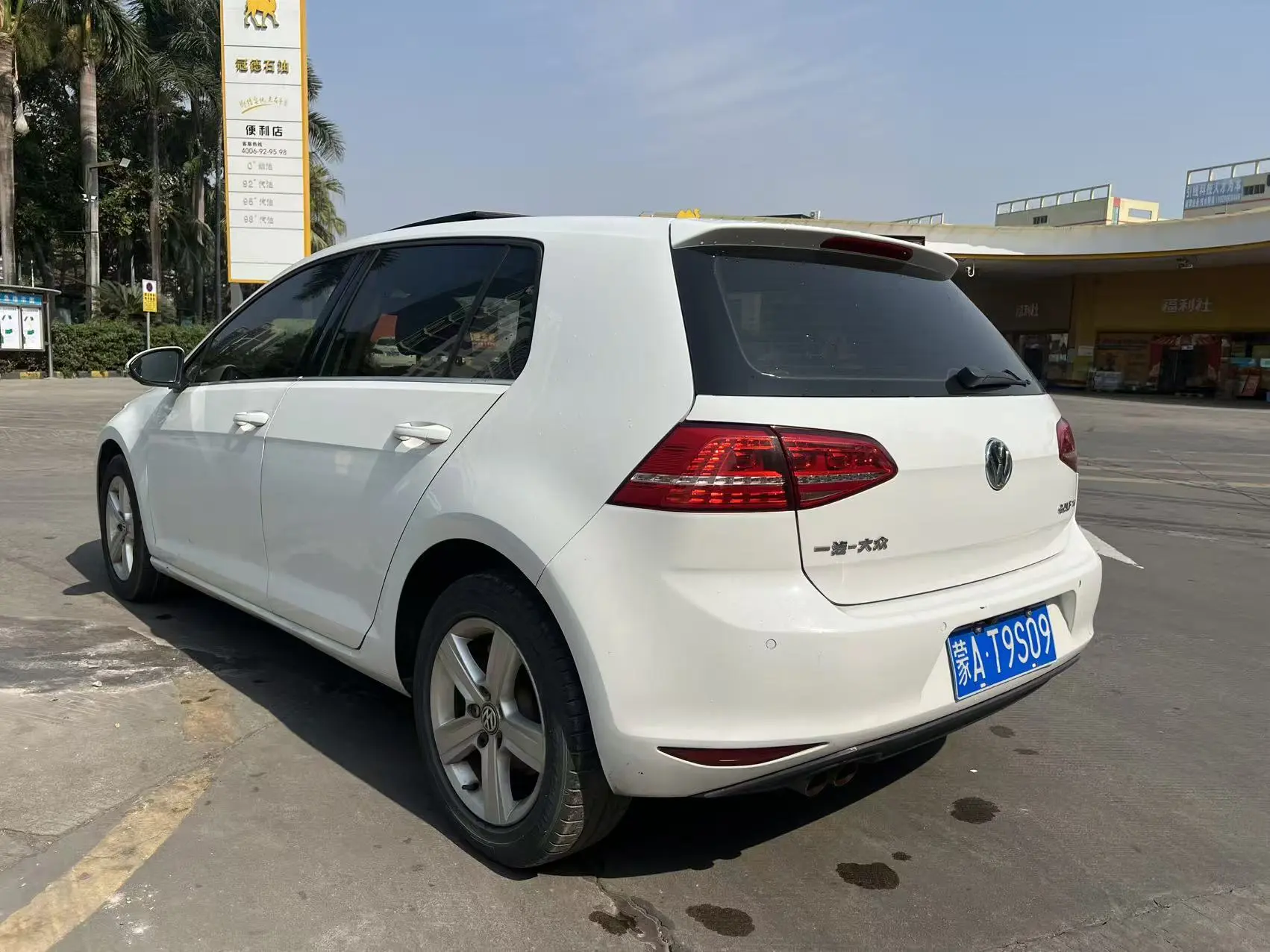 Volkswagen Golf  из Китая