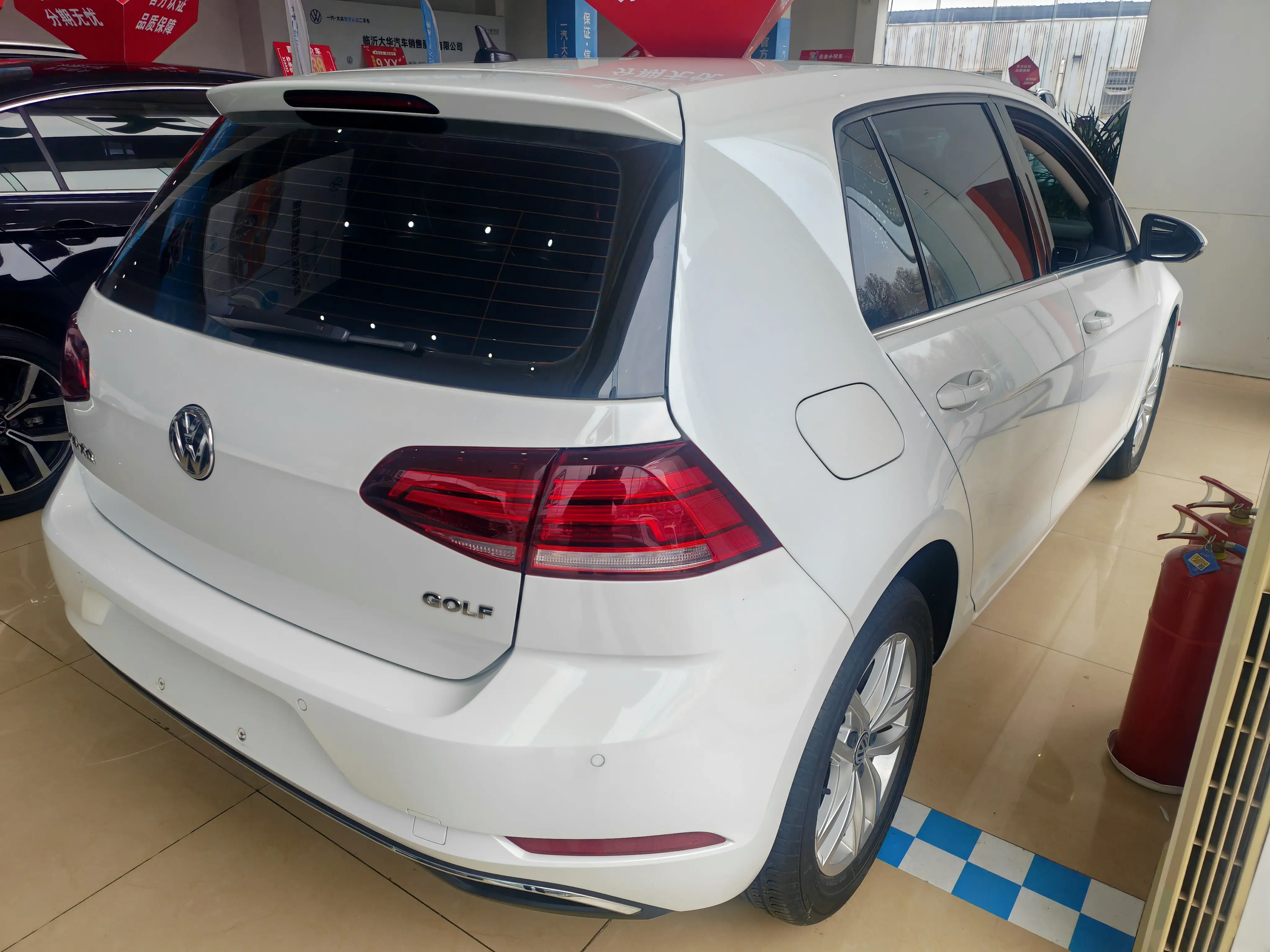 Volkswagen Golf  из Китая