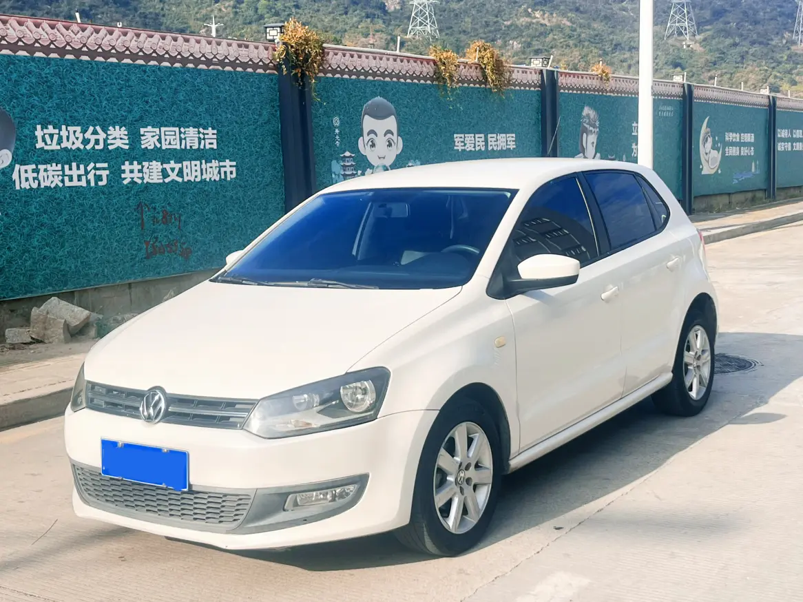 Volkswagen Polo  из Китая