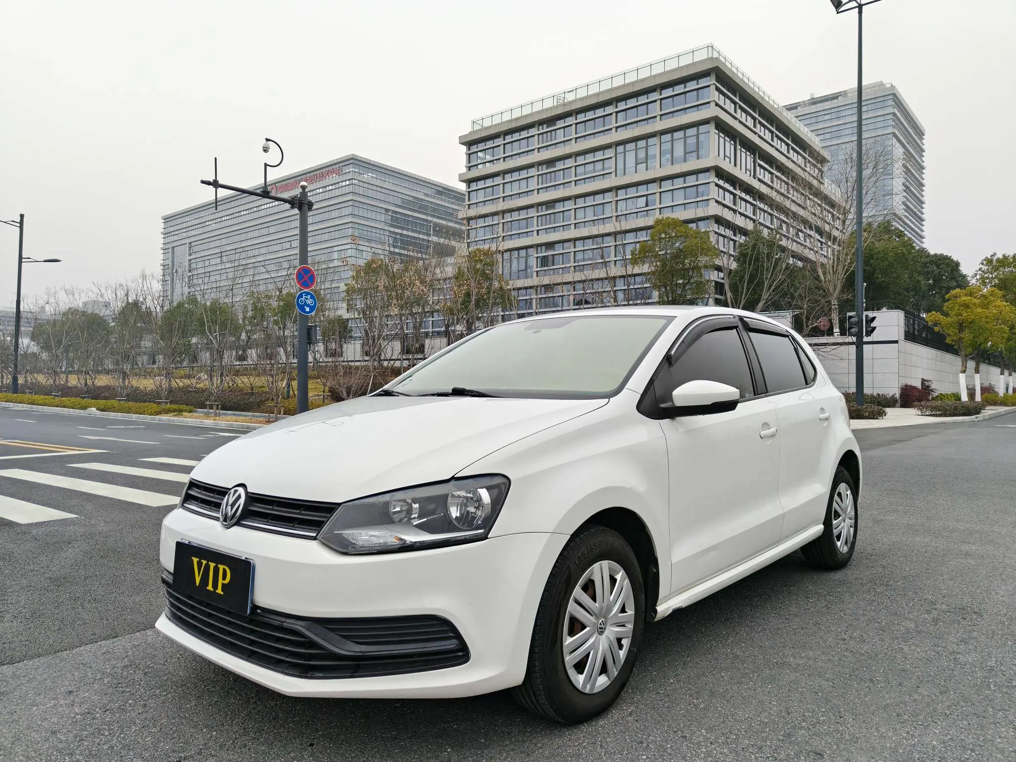 Volkswagen Polo  из Китая