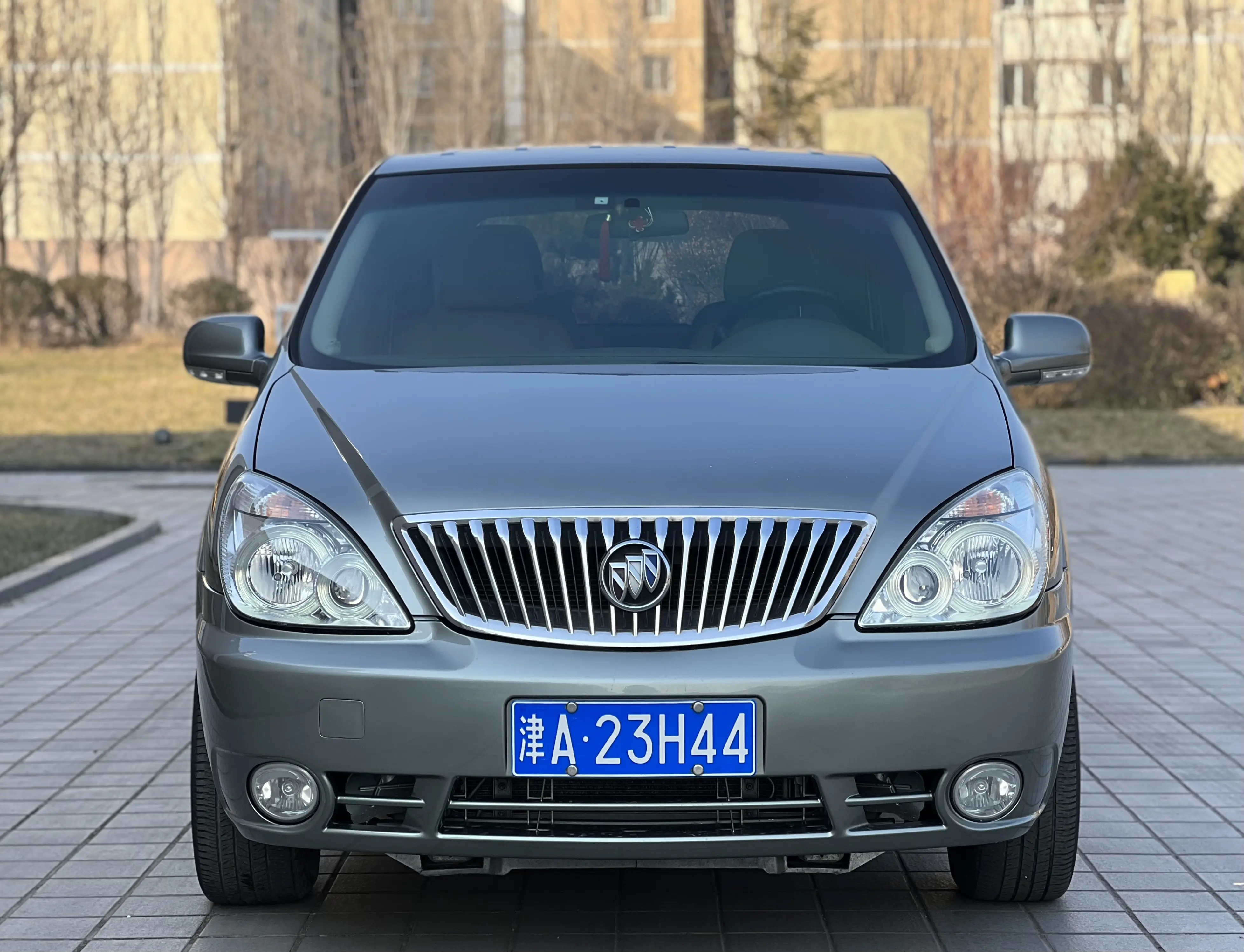 Buick GL8  из Китая