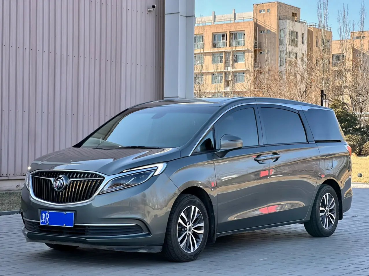 Buick GL8  из Китая