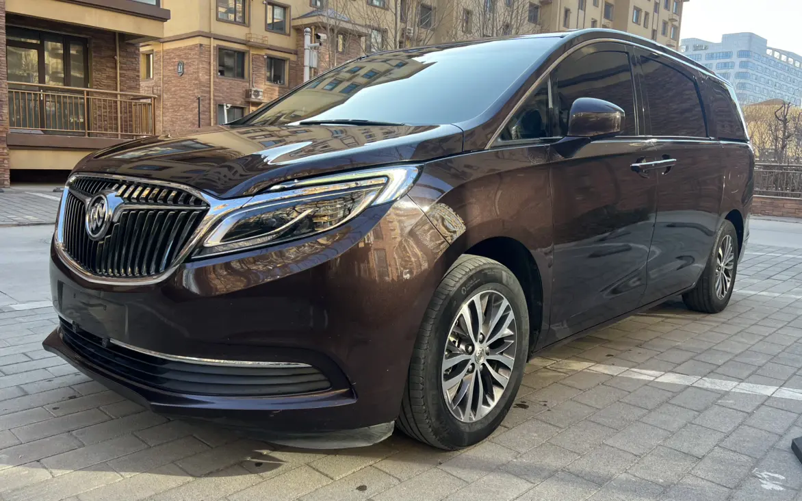 Buick GL8  из Китая