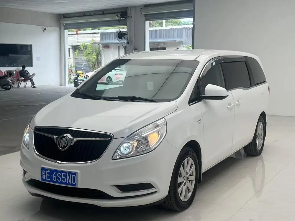 Buick GL8  из Китая