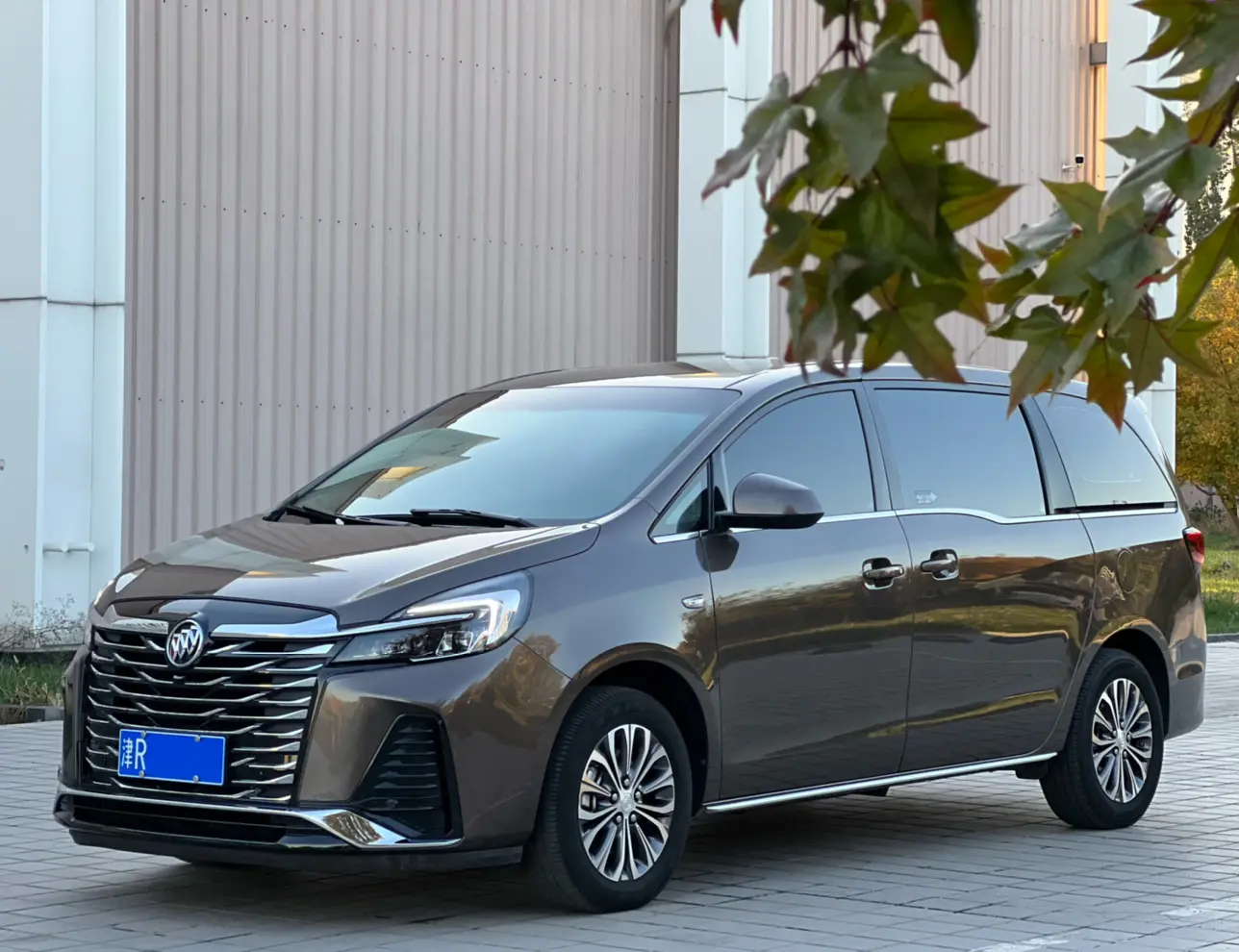 Buick GL8  из Китая