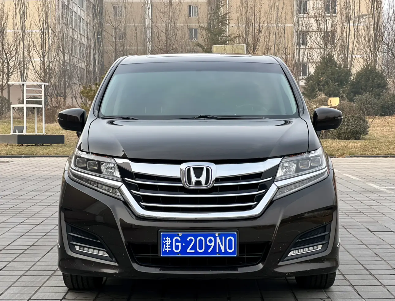 Honda Elysion (Alison)  из Китая