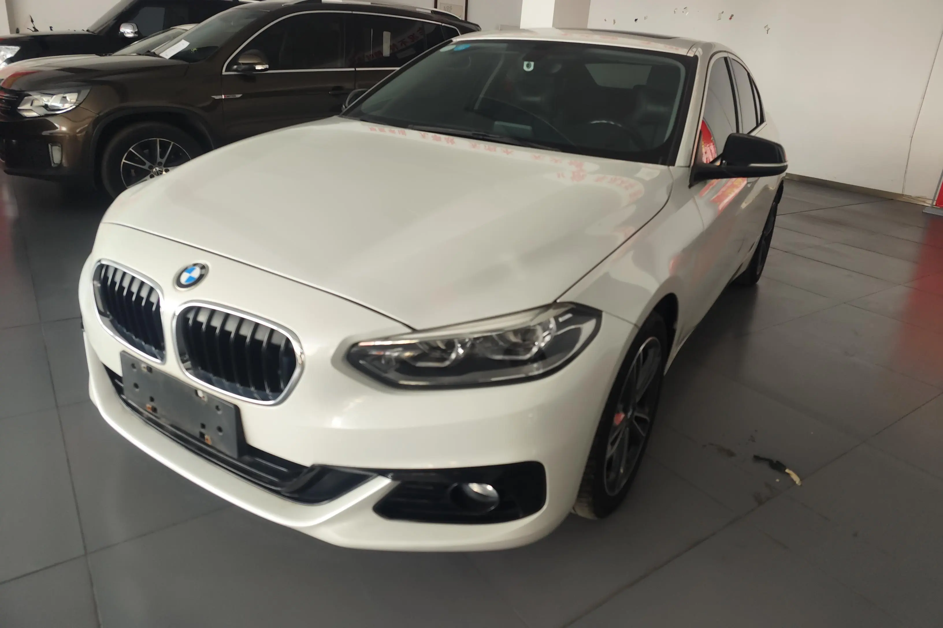 BMW 1 Series  из Китая