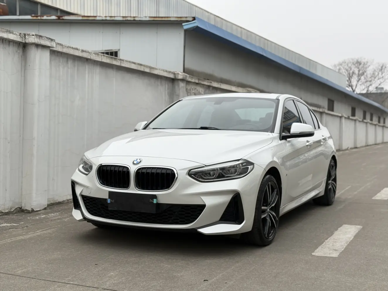 BMW 1 Series  из Китая