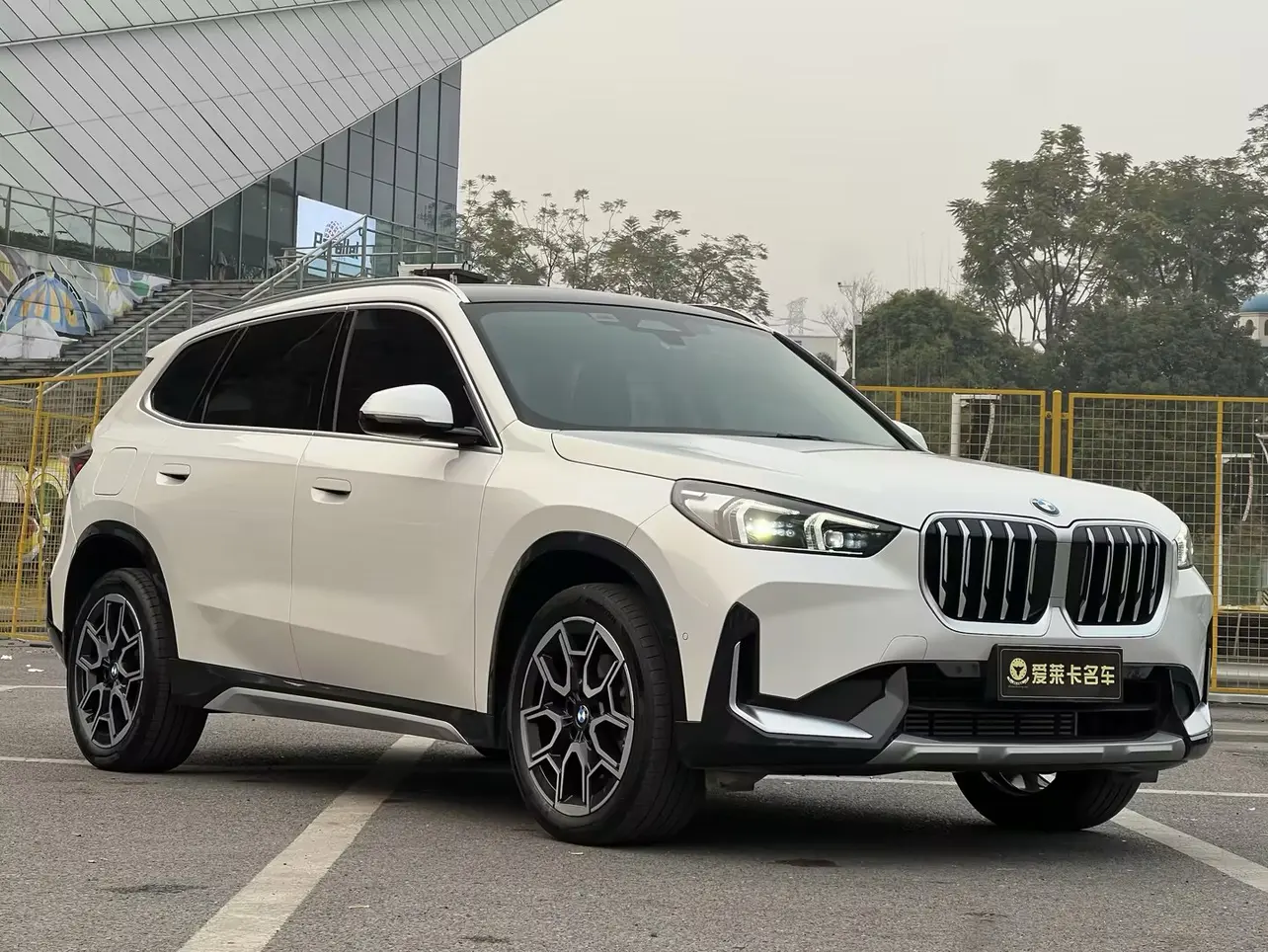 BMW X1