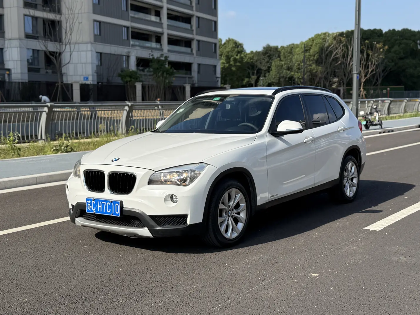 BMW X1  из Китая