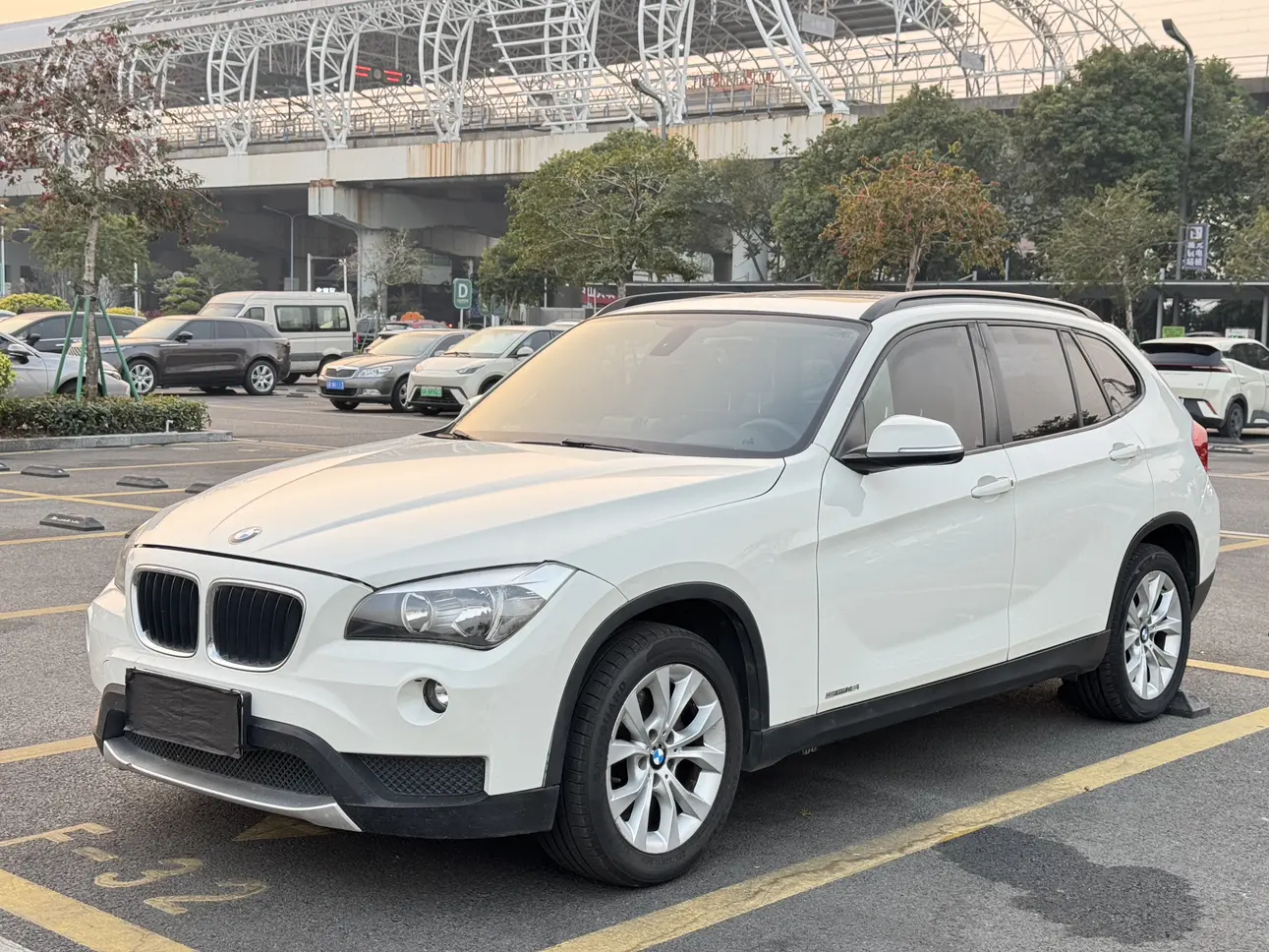 BMW X1  из Китая