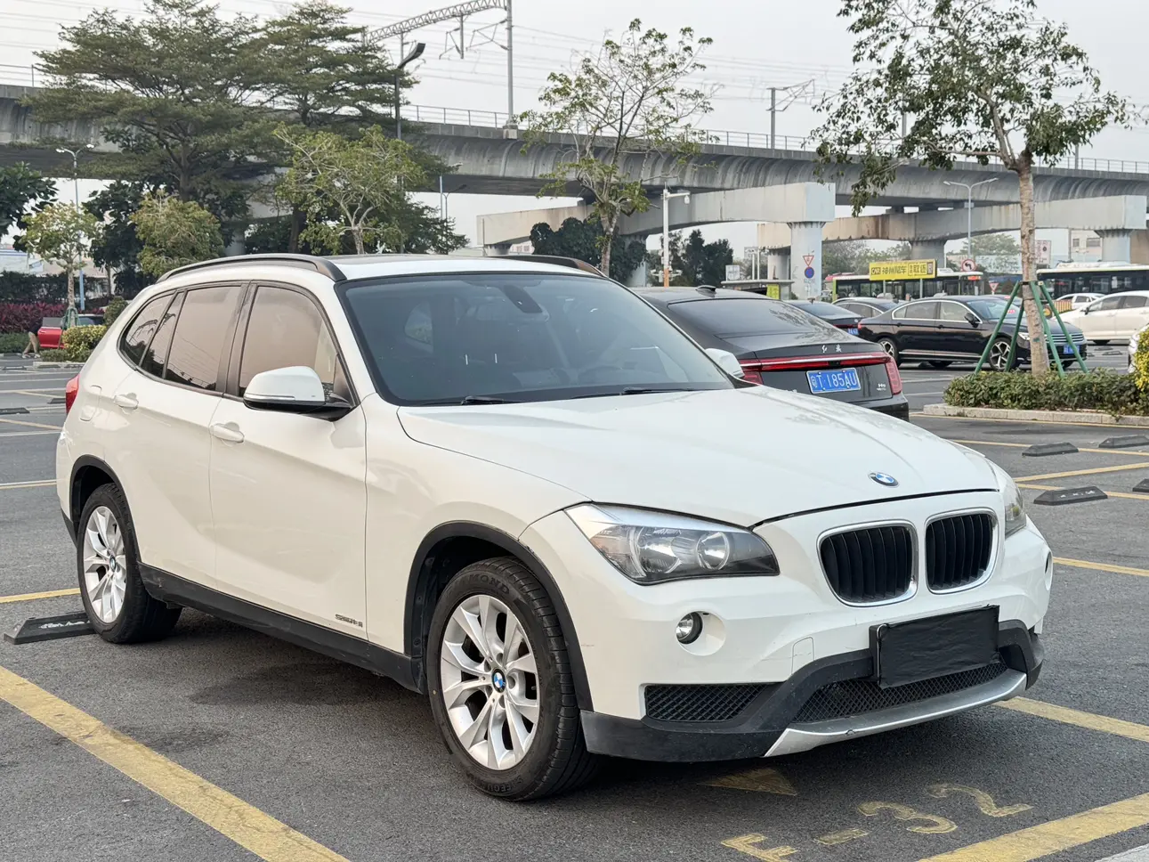 BMW X1  из Китая