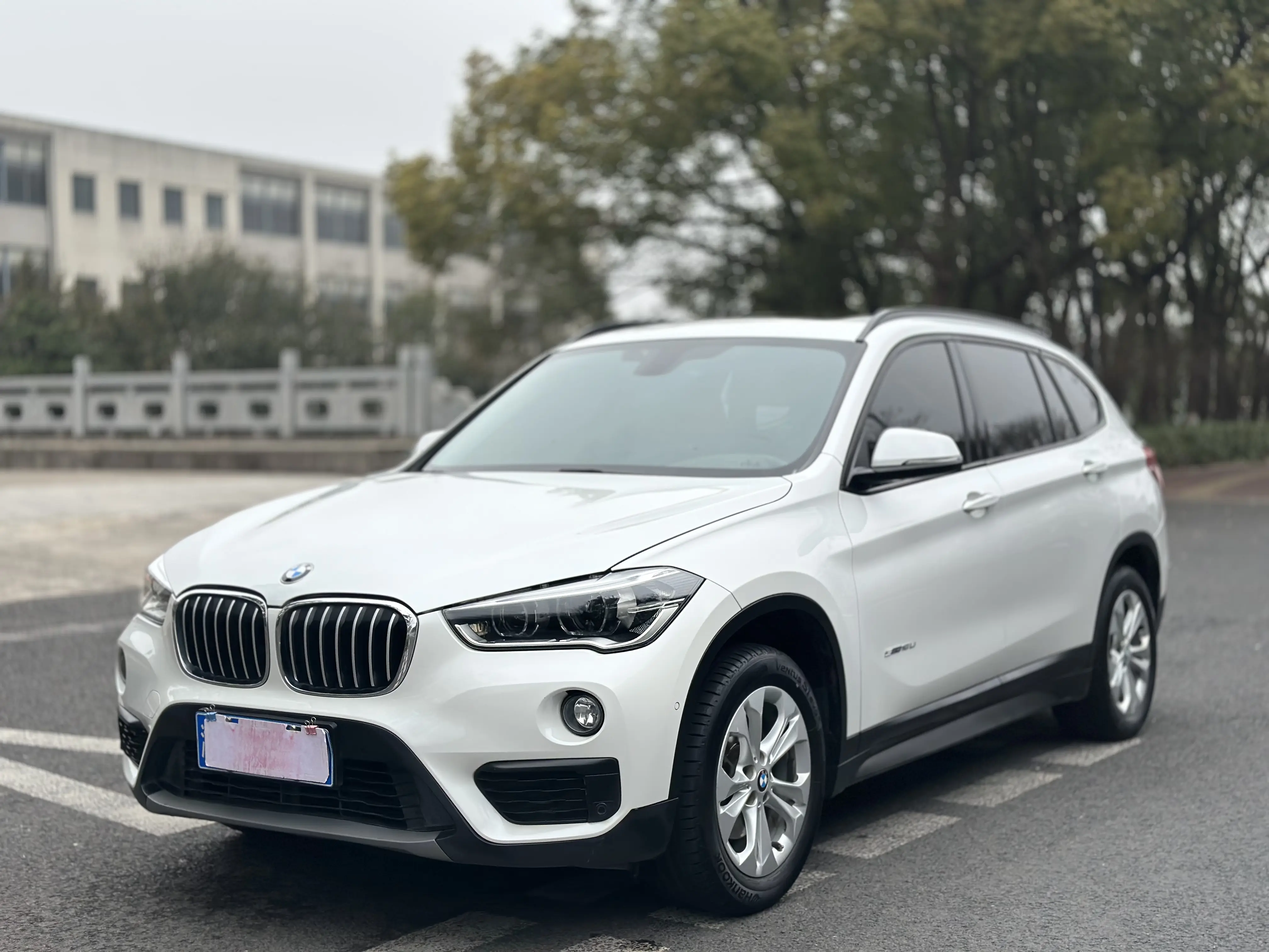 BMW X1  из Китая