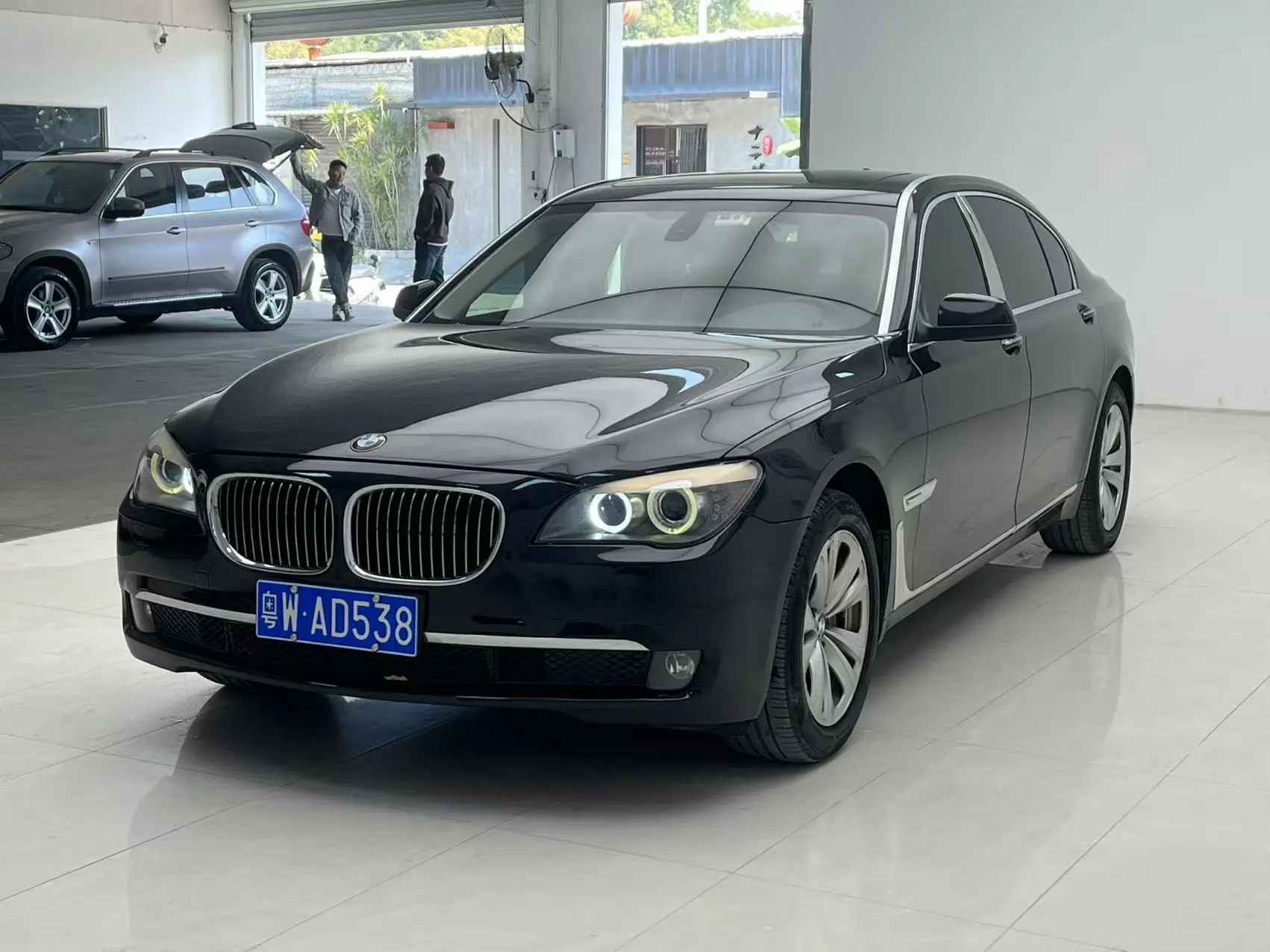 BMW 7 Series  из Китая