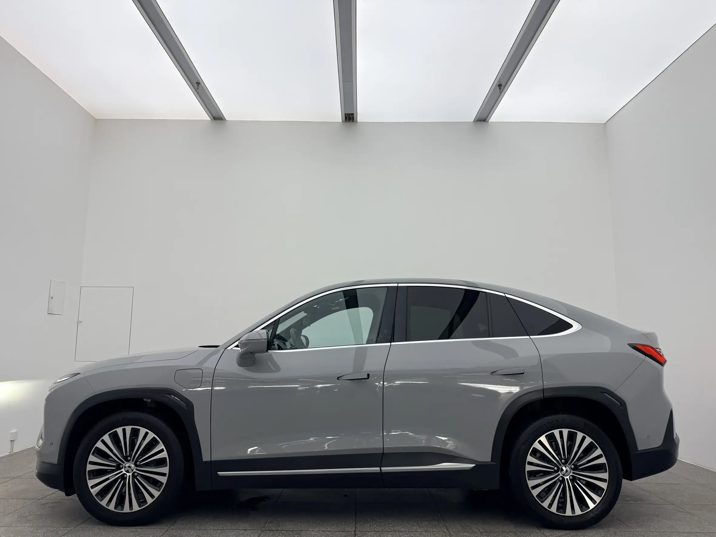 NIO EC6  из Китая