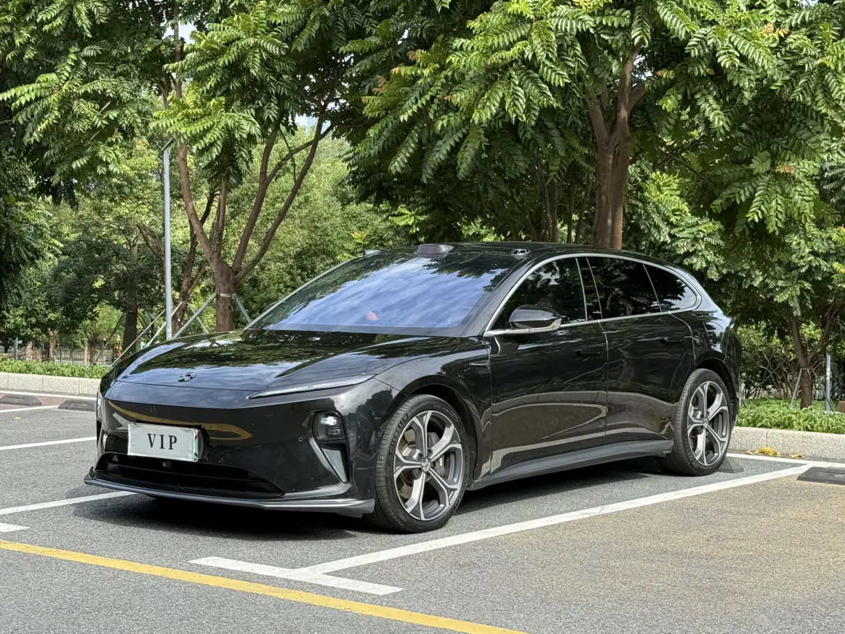 NIO ET5T  из Китая