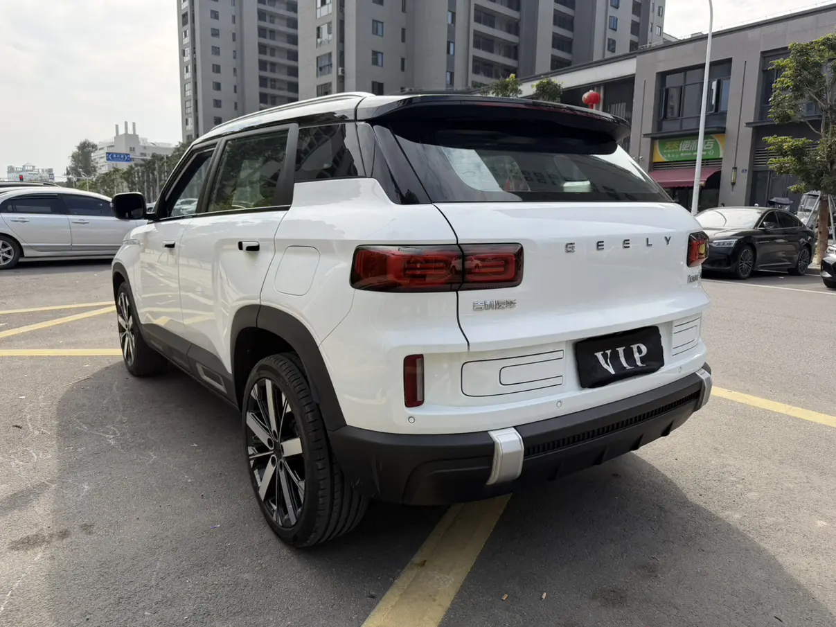 Geely ICON  из Китая