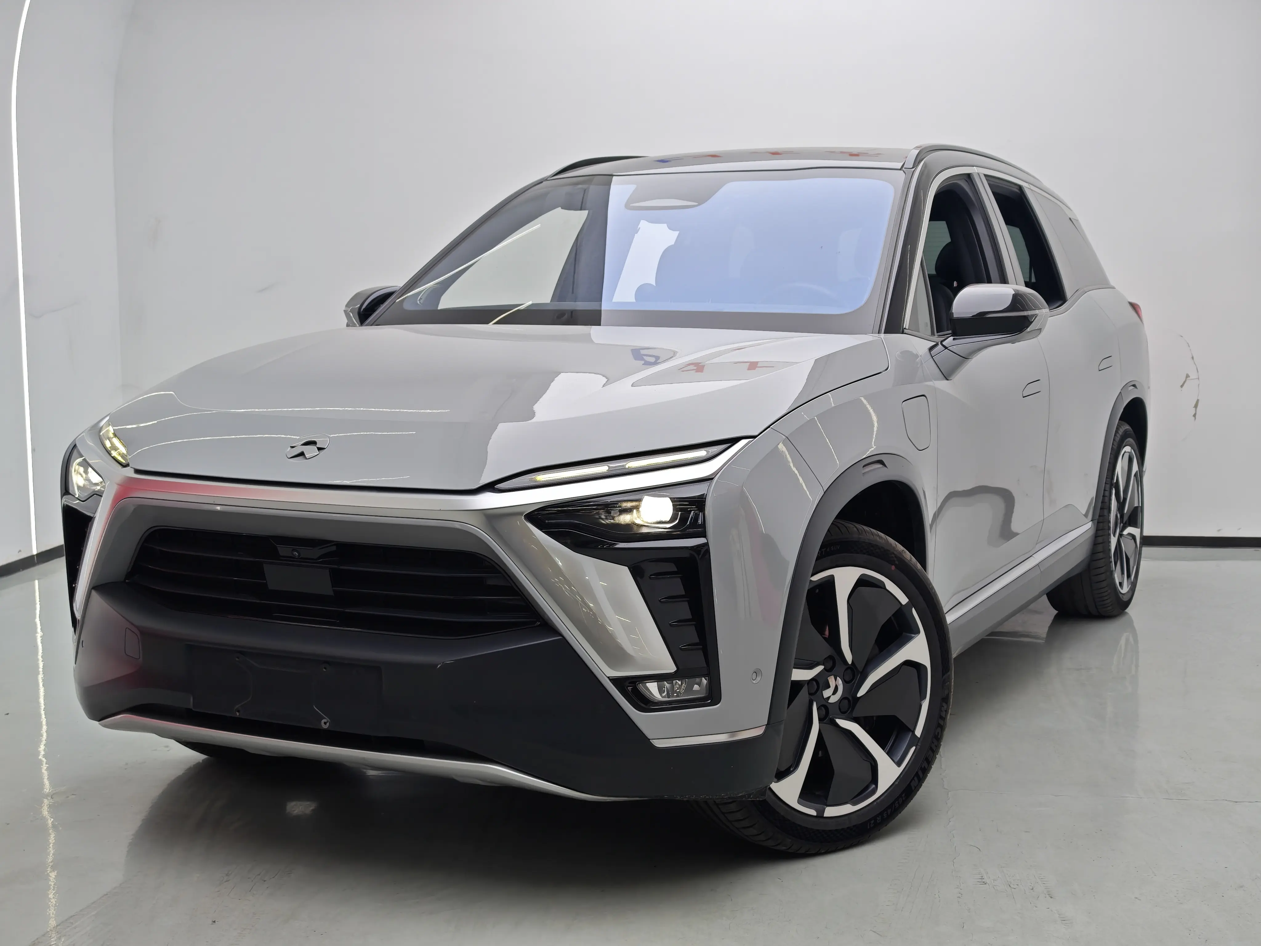 NIO ES8  из Китая