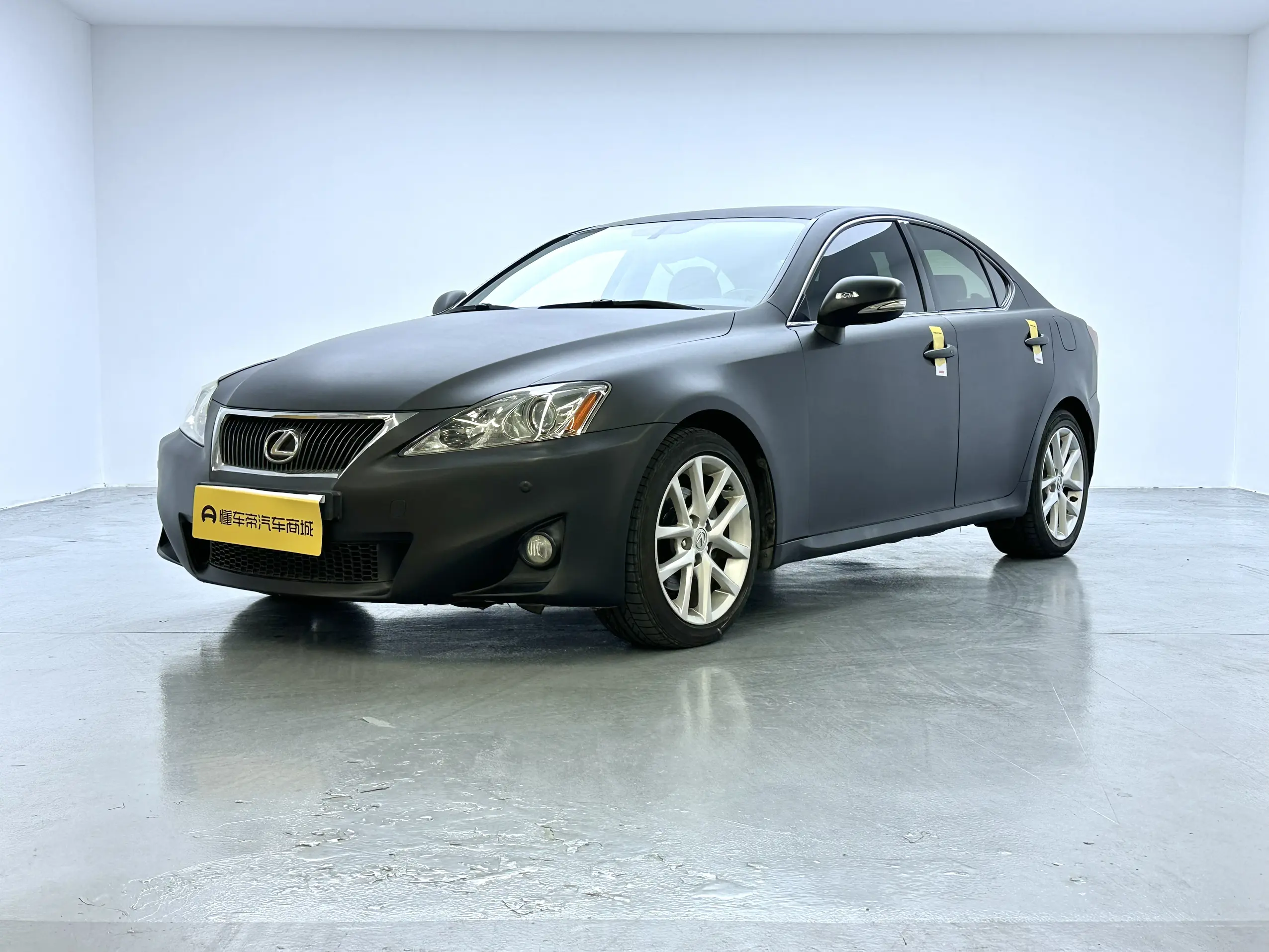 Lexus IS  из Китая