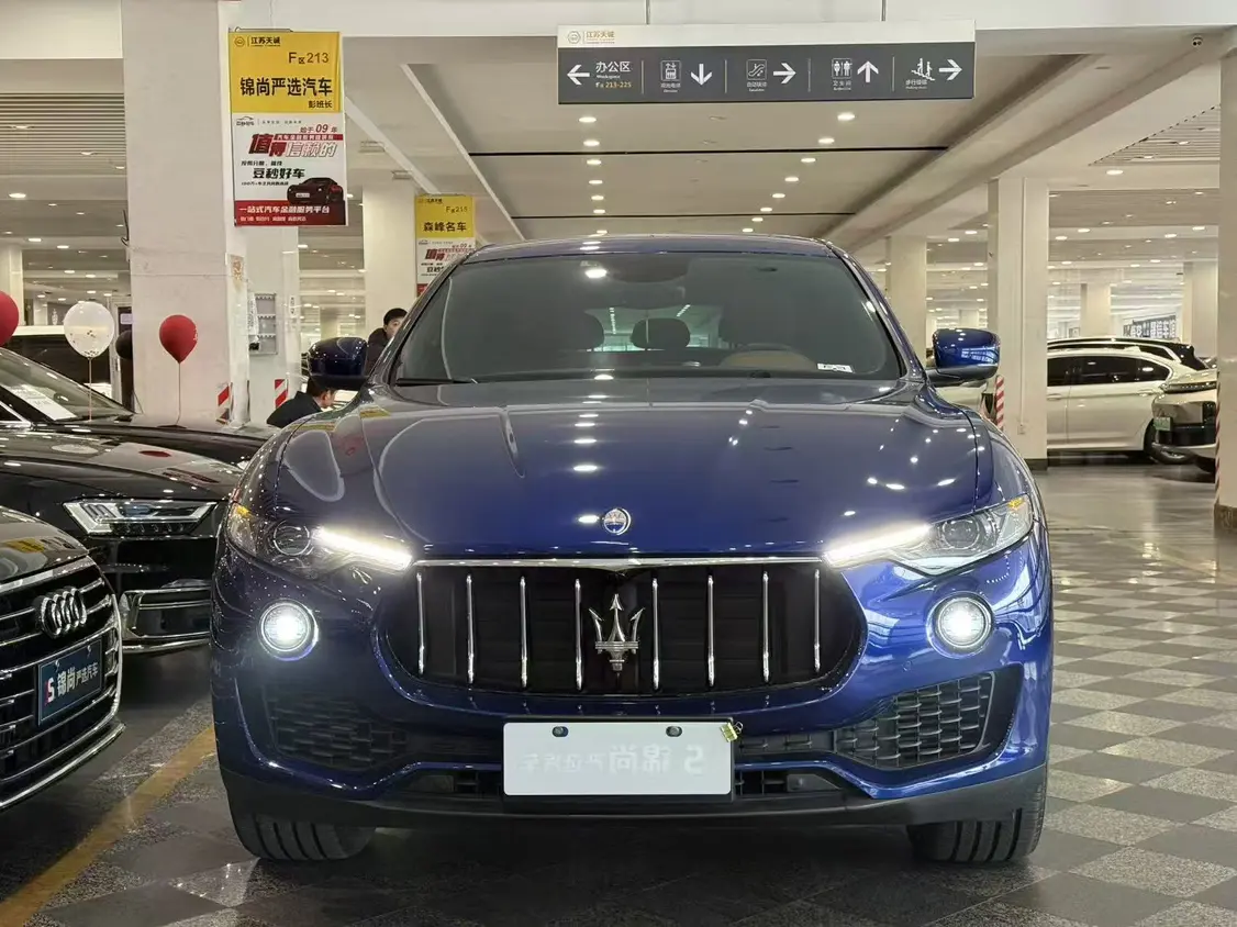 Maserati Levante  из Китая