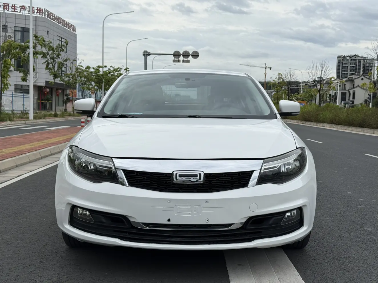 Qoros 3  из Китая