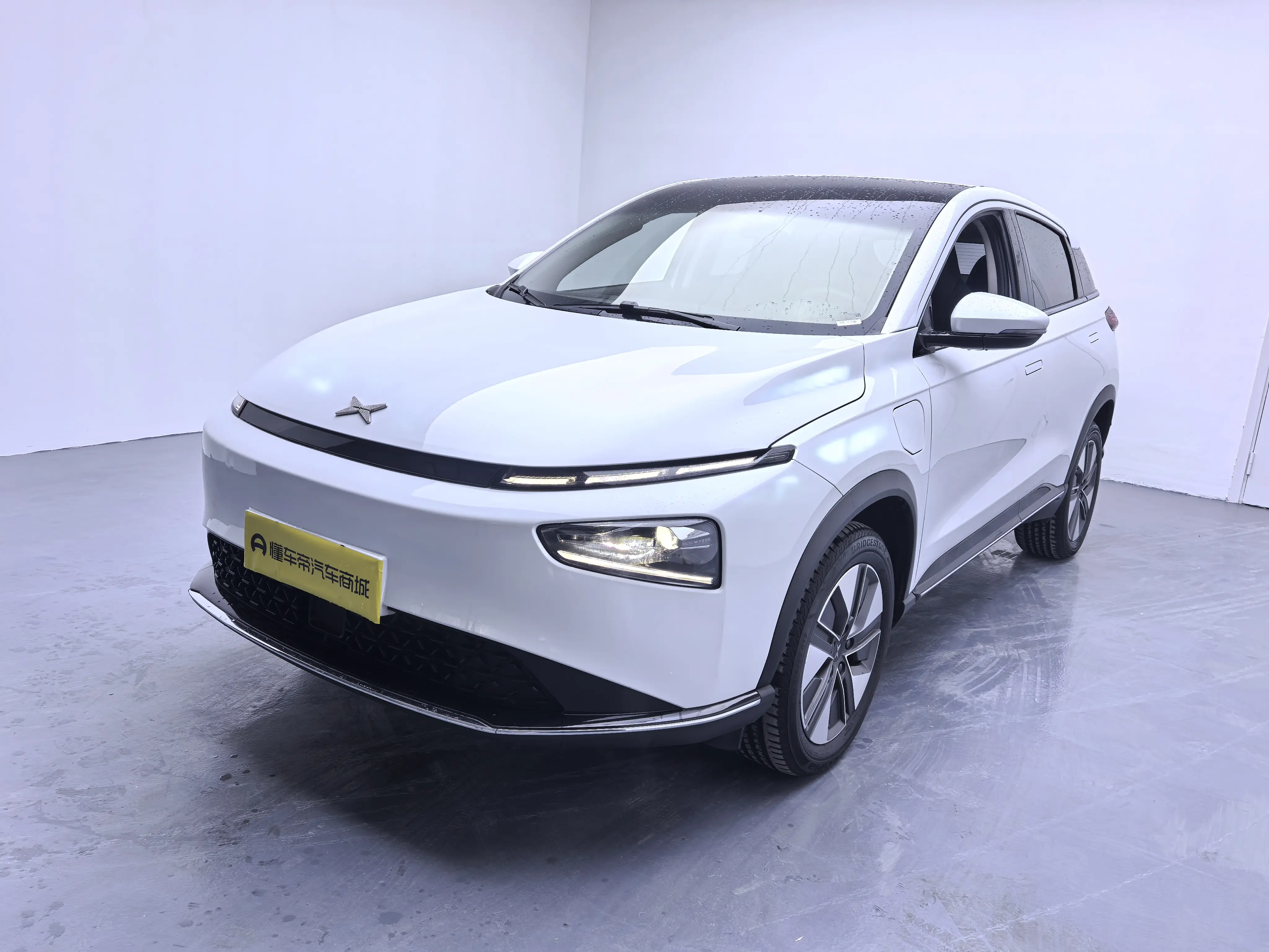 Xpeng G3  из Китая